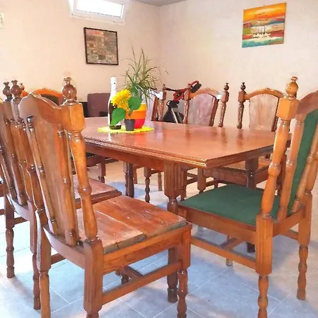 Kuca Za Odmor Dean Tatil Evi